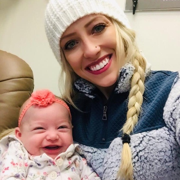 Meet your Posher, Whitney LeFevers - Picture 4 of 6